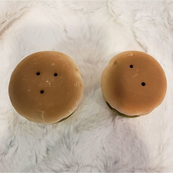 Salt & Pepper Shakers - Picture 5 of 8